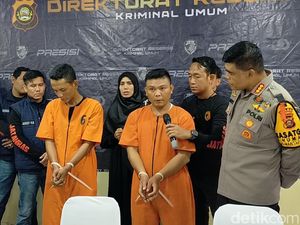 Polisi Gelar Rekonstruksi Begal yang Tewaskan Mahasiswi Unsri Polisi Gelar Rekonstruksi Begal yang Tewaskan Mahasiswi Unsri