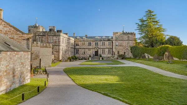 Begini Wujud Kastil Megah 900 Tahun yang Dijual Rp 186 M