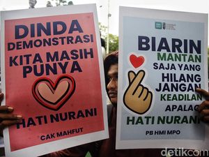 Aksi HMI MPO Minta KPU Netral Aksi HMI MPO Minta KPU Netral