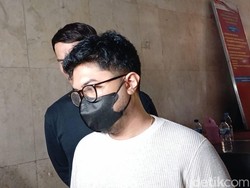 Emosional! Janji Angger Dimas Sebagai Ayah Usai Lihat Video Dante Ditenggelamkan