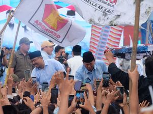 Bakar Semangat Relawan, Gus Sadad: Seluruh Rakyat Ingin Prabowo Presiden Bakar Semangat Relawan, Gus Sadad: Seluruh Rakyat Ingin Prabowo Presiden