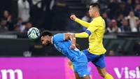 Menariknya, kedua tim tersebut juga lagi saingan di papan atas. Al Hilal memimpin dengan 56 poin dari 20 laga, dibuntuti Al Nassr dengan 49 poin (Reuters)
