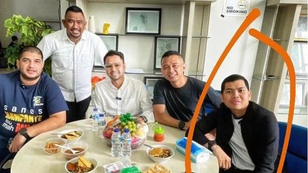 Foto kekasih Tamara Tyasmara pelaku pembunuhan Dante di kolam renang