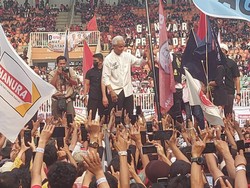 Emak-emak di Bogor Menangis saat Ucapkan Janji Menangkan Ganjar-Mahfud