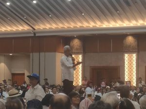 Ganjar Sebut Banyak Sahabatnya Anti Si Dia: Hari Ini Mereka Berpelukan Mesra