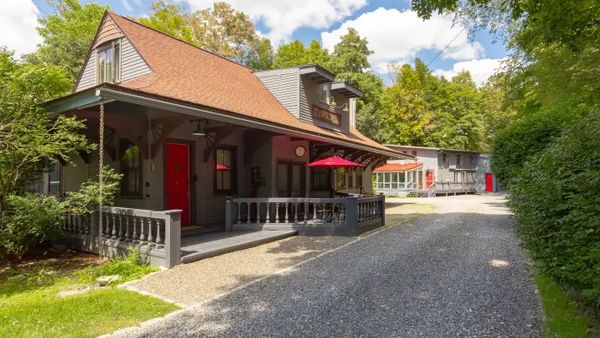 Potret Rumah Mewah yang Dulunya Stasiun Kereta Kini Dijual Rp 13 M