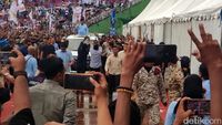 Relawan Prabowo-Gibran Penuhi Stadion Gelora Delta Sidoarjo
