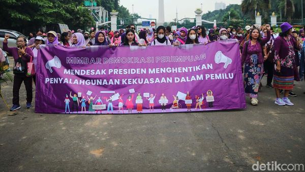 Massa Demokrasi Perempuan Minta Jokowi Netral di Pilpres 2024