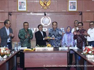 Di Hari Pers Nasional, Menkominfo Ungkap Perpres Publisher Rights Segera Disahkan Jokowi Di Hari Pers Nasional, Menkominfo Ungkap Perpres Publisher Rights Segera Disahkan Jokowi