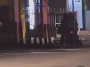Sederet Fakta Kasus Viral Ayah Pukul dan Banting Anak di Probolinggo Sederet Fakta Kasus Viral Ayah Pukul dan Banting Anak di Probolinggo