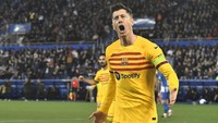 Robert Lewandowski, striker Barcelona di tempat kedua dengan gaji 33,5 juta Euro per tahun atau setara Rp 591 miliar (AP)