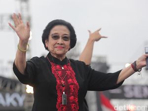 Megawati Bahas Posisi PDIP di Pemerintahan Prabowo: Gue Mainin Dulu Dong Megawati Bahas Posisi PDIP di Pemerintahan Prabowo: Gue Mainin Dulu Dong