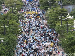 Penampakan GBK Membiru Saat Kampanye Akbar Prabowo-Gibran Penampakan GBK Membiru Saat Kampanye Akbar Prabowo-Gibran