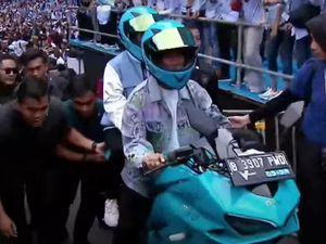 Murmer! Segini Pajak Motor Sport Listrik yang Dipakai Gibran