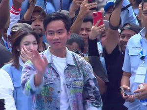 Ditanya soal Menang 1 Putaran, Gibran: Semoga yang ke GBK Hari Ini ke TPS Ditanya soal Menang 1 Putaran, Gibran: Semoga yang ke GBK Hari Ini ke TPS