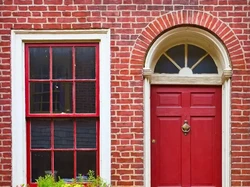 Makna Pintu Merah Menurut Feng Shui dan Inspirasi Perpaduan Warnanya