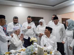 Hitung-hitungan TKD Jatim dengan Gabungnya Kiai Khos ke Prabowo-Gibran Hitung-hitungan TKD Jatim dengan Gabungnya Kiai Khos ke Prabowo-Gibran