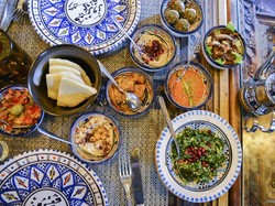 Tak Hanya Halal, Makanan untuk Muslim Juga Harus Thoyyib