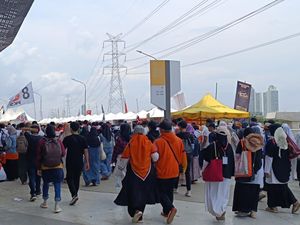 Pendukung Anies-Cak Imin Mulai Membubarkan Diri dari JIS Pendukung Anies-Cak Imin Mulai Membubarkan Diri dari JIS