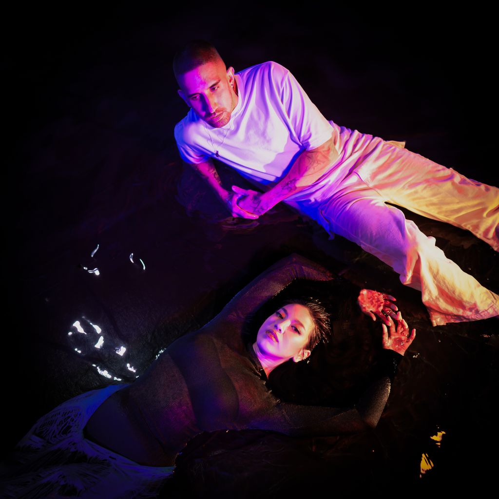 Mea Sharira dan Ezra Kunze