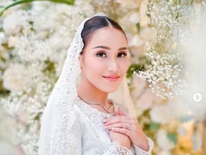7 Artis yang Batal Menikah Walau Sudah Bertunangan, Ada Ayu Ting Ting 7 Artis yang Batal Menikah Walau Sudah Bertunangan, Ada Ayu Ting Ting