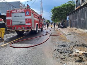 20 Kelurahan Terdampak Banjir, Pemkot Bima Tetapkan Tanggap Darurat 7 Hari 20 Kelurahan Terdampak Banjir, Pemkot Bima Tetapkan Tanggap Darurat 7 Hari
