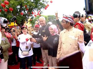 Puan dan Yenny Wahid Beri Wayang ke Ganjar-Mahfud, Simbol Aspirasi Rakyat Puan dan Yenny Wahid Beri Wayang ke Ganjar-Mahfud, Simbol Aspirasi Rakyat