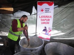 Momen PMI Bangun Dapur Umum-Distribusikan 32,5 Ton Bantuan RI di Gaza
