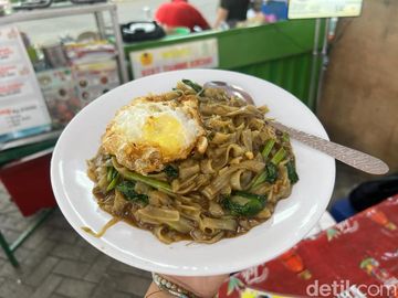Seru! Jajan Kwetiau Ekonomis hingga Kaloci Pontianak di Pasmod Paramount