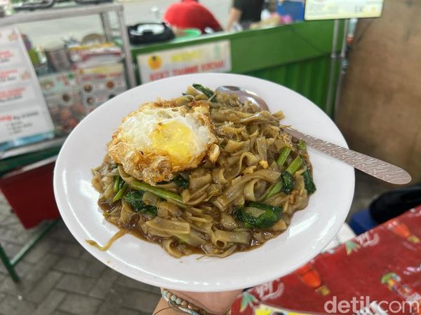 Seru! Jajan Kwetiau Ekonomis hingga Kaloci Pontianak di Pasmod Paramount