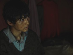 Song Joong Ki Sengsara Jadi Pengungsi di Teaser My Name Is Loh Kiwan