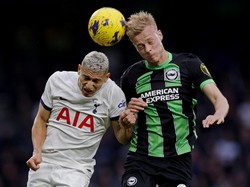 Tottenham Vs Brighton: Penalti Bawa Si Camar Unggul 1-0 di Babak Pertama