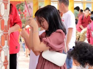 Rayakan Imlek, Warga Tionghoa Jambi Berharap Pemilu Berjalan Lancar