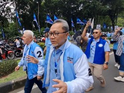 Terobos Macet, Zulhas Jalan Kaki ke Area Kampanye Akbar di GBK