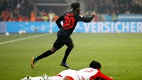 Penyerang sayap Jeremie Frimpong, telah kemas 13 gol dan 11 assist dari 39 laga (Reuters)