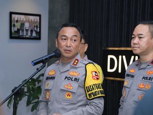 Polisi Serahkan Berkas Perkara Pegi Setiawan ke Kejaksaan Besok Polisi Serahkan Berkas Perkara Pegi Setiawan ke Kejaksaan Besok