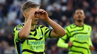 Gaji Jack Grealish di City 300 ribu Pounds per pekan atau setara Rp 6 miliar. Gaji Trossard di Arsenal hanya 90 ribu Pounds per pekan atau setara Rp 1,8 miliar (Reuters)