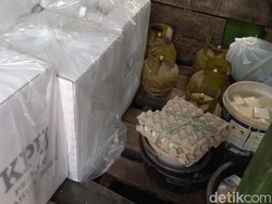 Logistik Pemilu Dikirim ke Pulau Mandangin Bareng Sembako hingga Bata Ringan