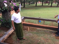 Momen Prabowo Sarungan di Hambalang Jalani Masa Tenang Pilpres