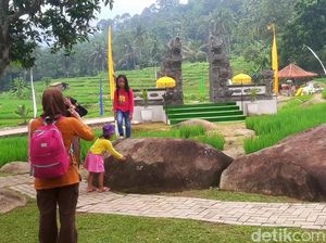 Liburan Tipis-tipis ala Pekerja dari Jakarta di Karawang Liburan Tipis-tipis ala Pekerja dari Jakarta di Karawang