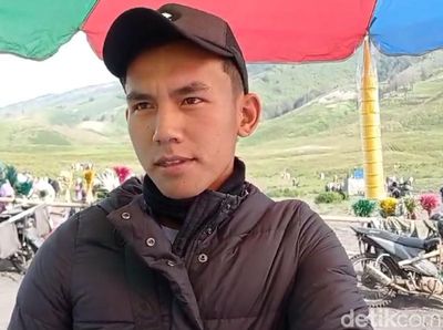 Tampang Penjual Es Krim di Bromo yang Viral Mirip Pangeran Mateen