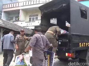 Upaya Pemkot-Bawaslu Jambi Bersih-bersih APK demi Masa Tenang Kondusif