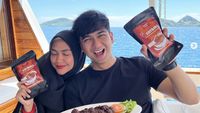 Teuku Ryan Saat Berbagi Paket Nasi hingga Kulineran Bareng Ria Ricis