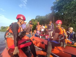 1 Korban Hilang Getek Terbalik Ditumpangi Sekeluarga di Banyuasin Masih Dicari