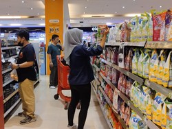 Pelanggan Ini Senang Beli Sabun-Detergen Makin Hemat di Transmart Full Day Sale