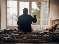 Kesepian yang Sebabkan Pria di Korea Selatan Meninggal