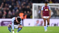 Apalagi gol Douglas Luiz akhirnya tidak kuasa menghindarkan Aston Villa dari kekalahan. MU mencetak satu gol lagi untuk meraih tiga poin berkat kemenangan 2-1 di markas Villa. Foto: Getty Images/Robbie Jay Barratt - AMA