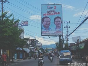Masa Tenang, Baliho Capres-Caleg Masih Mejeng di Klaten