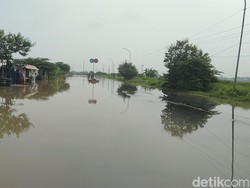 Penampakan Exit Tol Kertajati Lumpuh Terendam Banjir