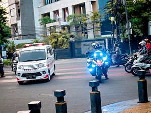 Jangan Suka Ngekor Kalau Ambulans Lagi Dikawal, Ini Sebabnya Jangan Suka Ngekor Kalau Ambulans Lagi Dikawal, Ini Sebabnya